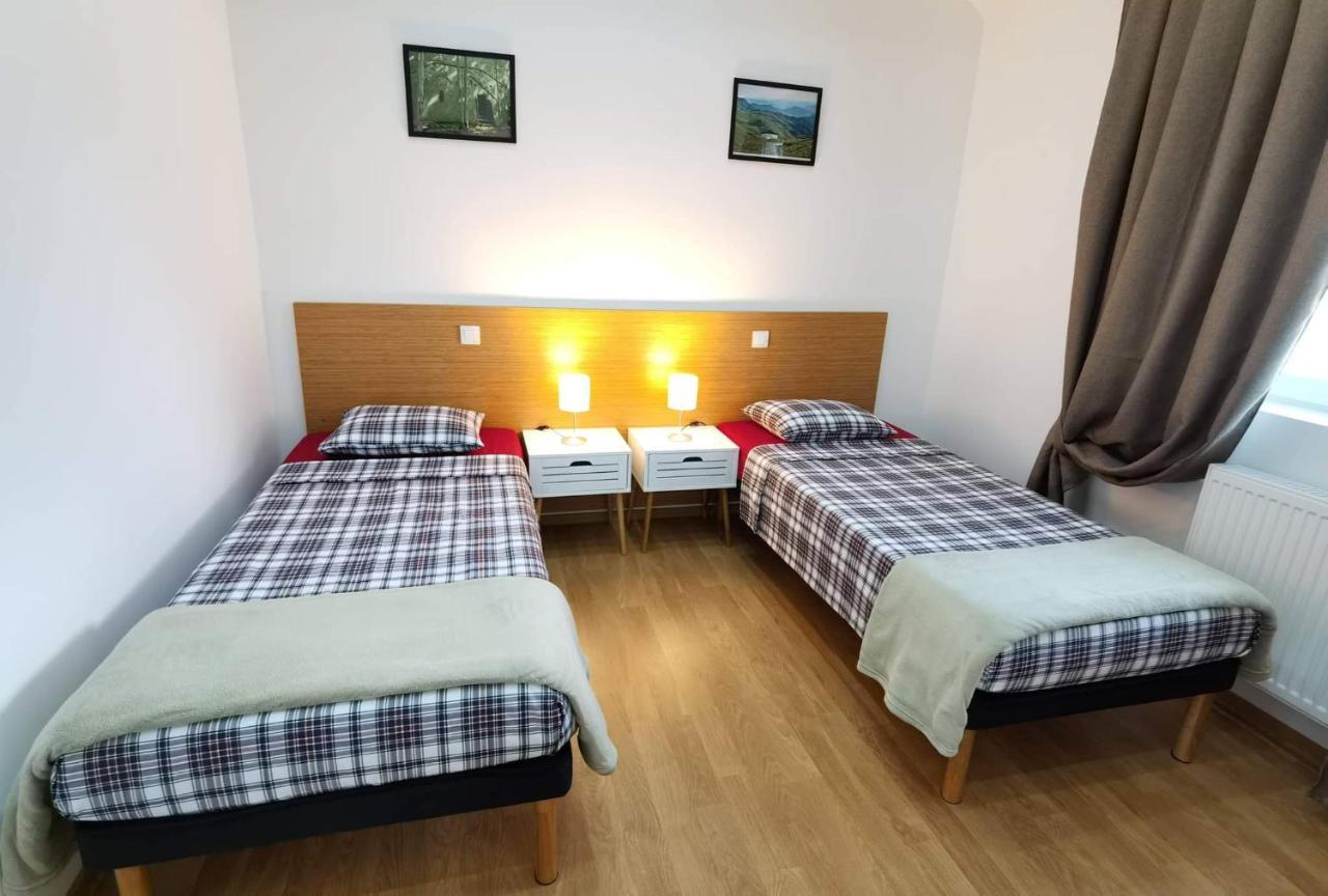 Apartament 2 Camere - Casa Divertis บูเซา ภายนอก รูปภาพ